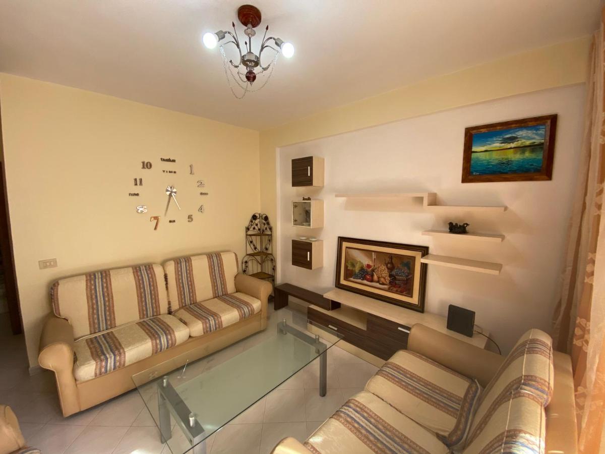 Апартаменты One Apartament Дуррес Экстерьер фото